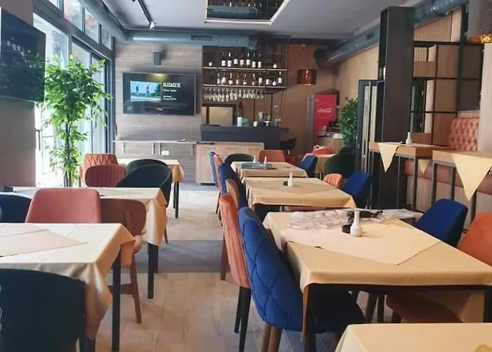 M306 Zlatibor Palisat